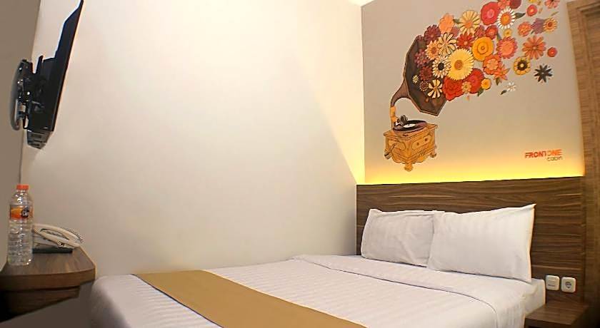 Front One Budget Malioboro