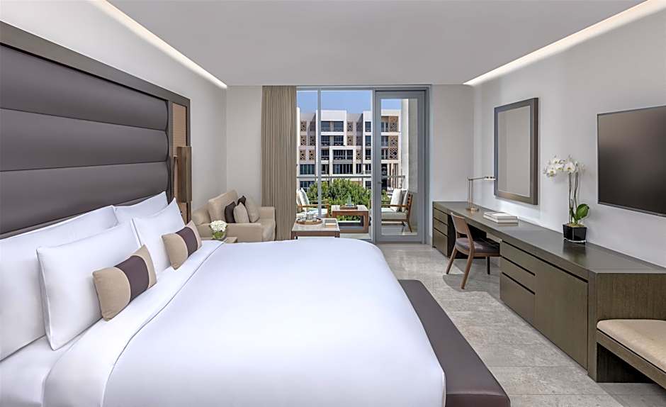 Photo 1 of 6 of Deluxe 1 King Bed, Resort View