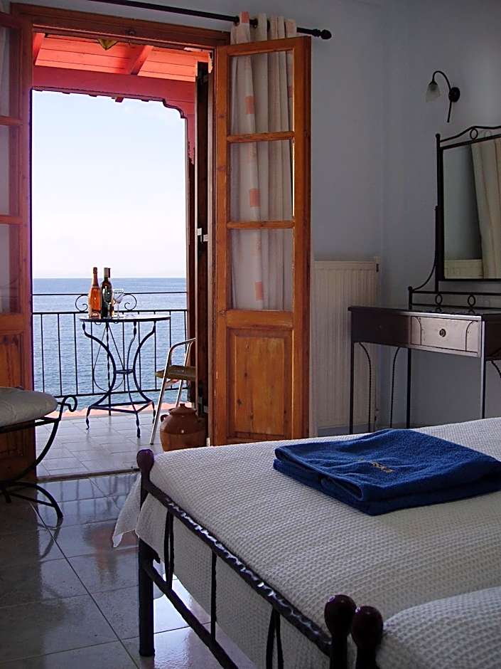 Photo 1 of 11 of Anniska Hotel