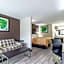 Quality Inn & Suites Canton
