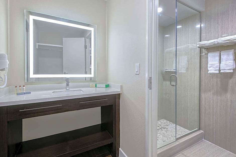 Hawthorn Extended Stay by Wyndham McAllen