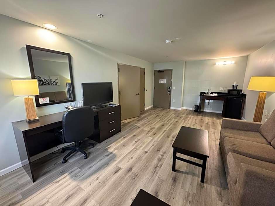 Wingate by Wyndham Bel Air I-95 Exit 77A / APG Area