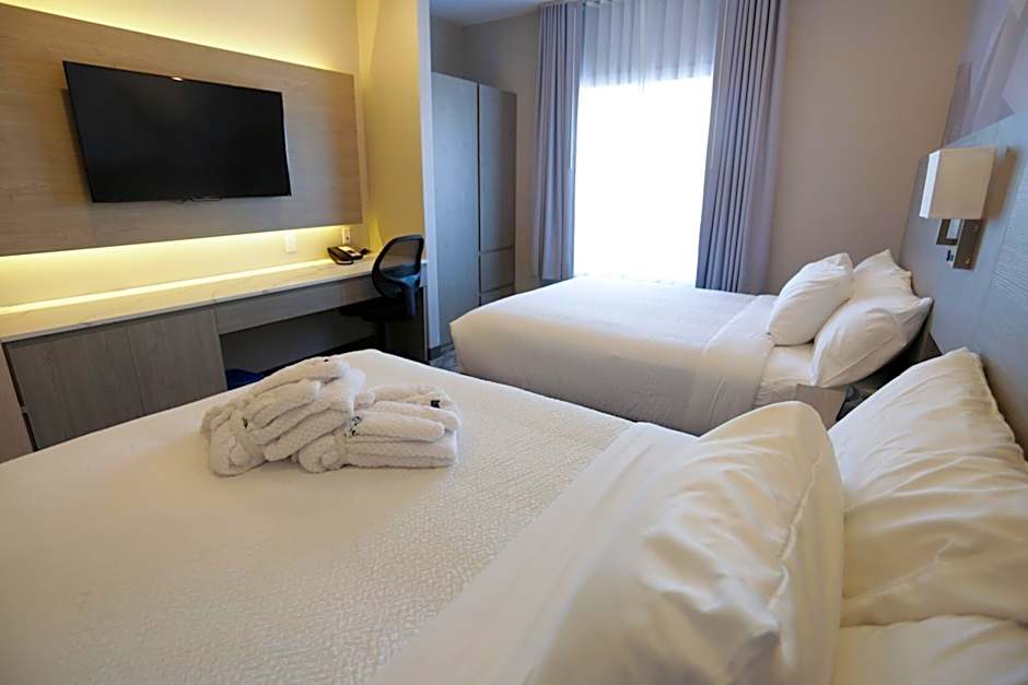 Days Inn by Wyndham Calgary North Balzac
