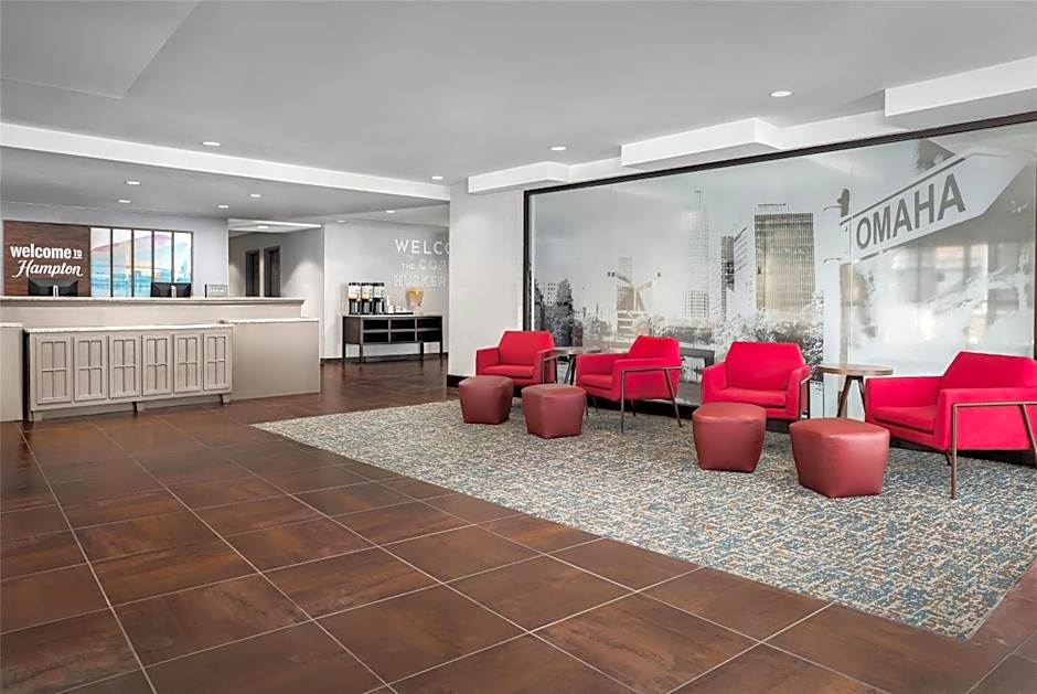 Hampton Inn By Hilton And Suites Omaha Downtown