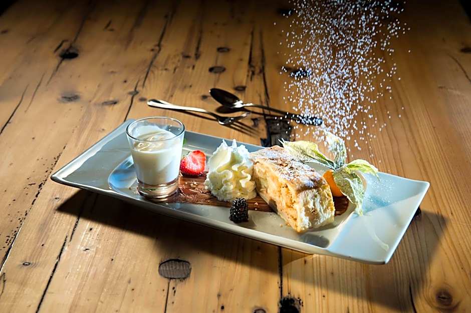 Hotel Bellaval Scuol