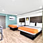Exclusivo Inn and Suites