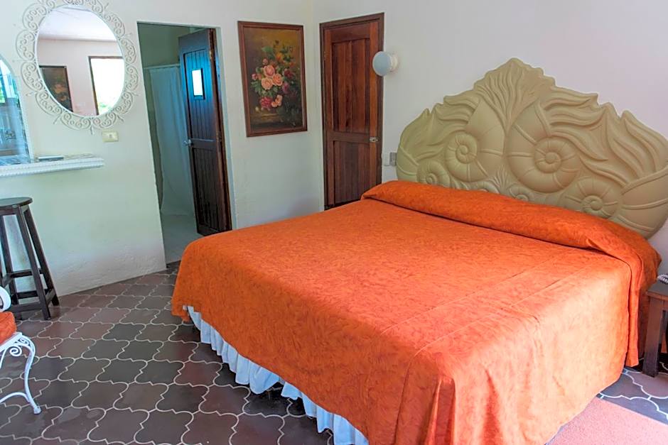 Villablanca Garden Beach Hotel