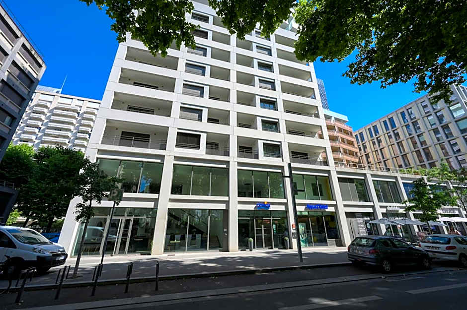 Néméa Appart Hotel Résidence So Cloud