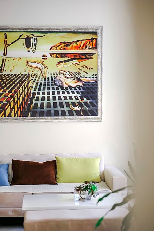 Hotel Oasis