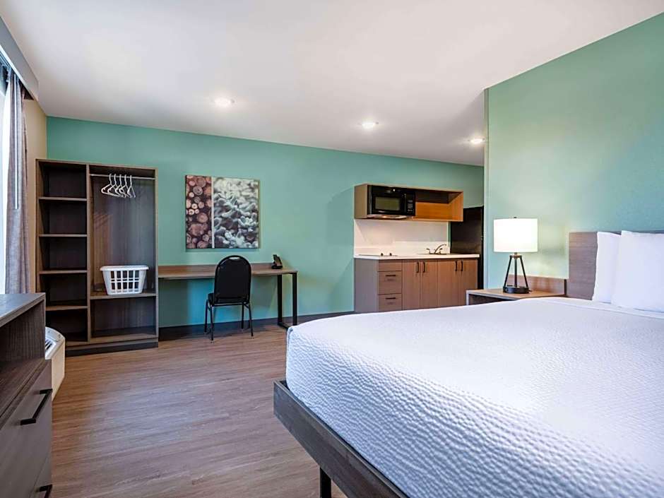 ECHO Suites Extended Stay by Wyndham Spartanburg