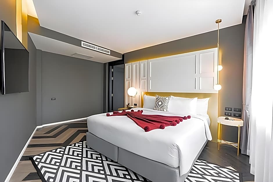 SCENE Bangkoknoi hotel (SHA Extra Plus)