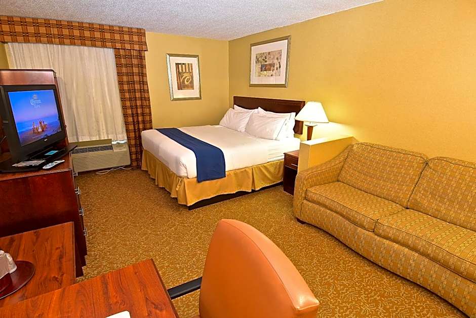 Holiday Inn Express Hotel And Suites Fenton-I-44 By IHG