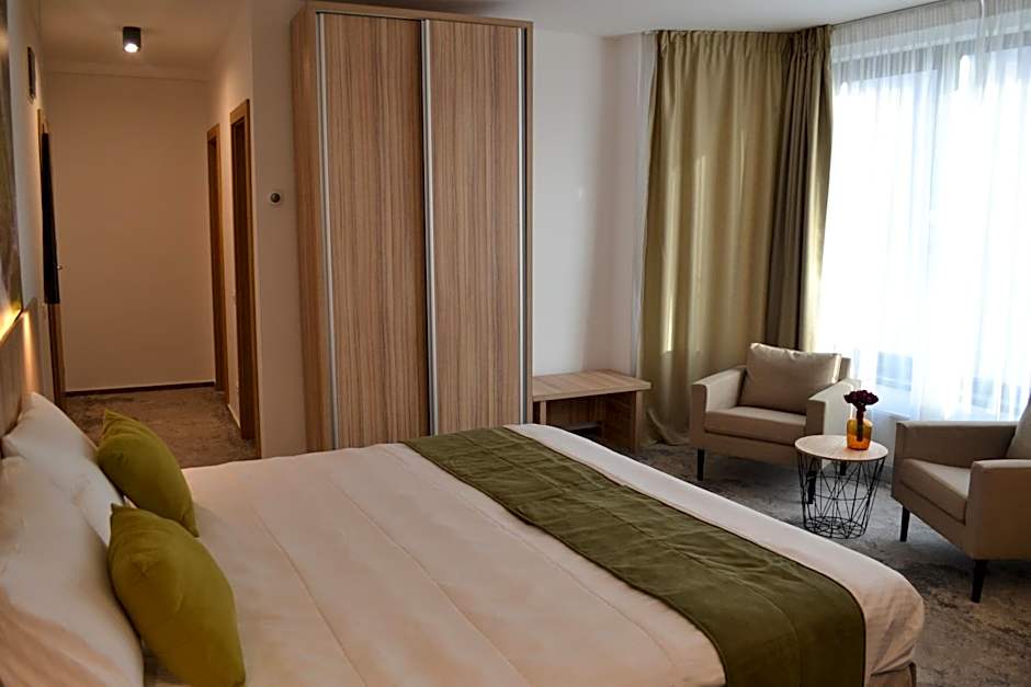 YMY Boutique Residence