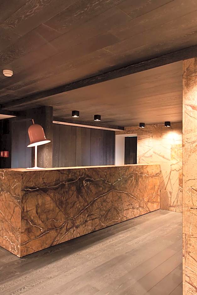 Alexander Charme Hotel