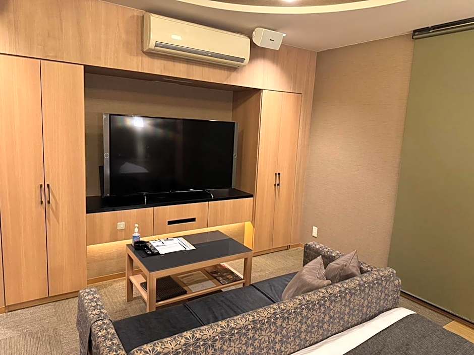 Dai Tokyo (Adult Only)