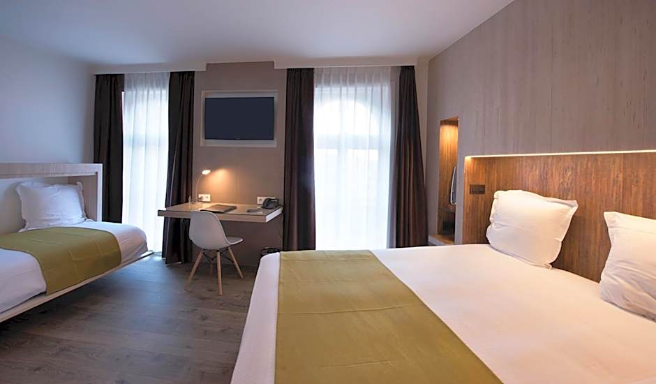 Flanders Hotel