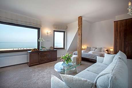Deluxe Double Room with Sea View