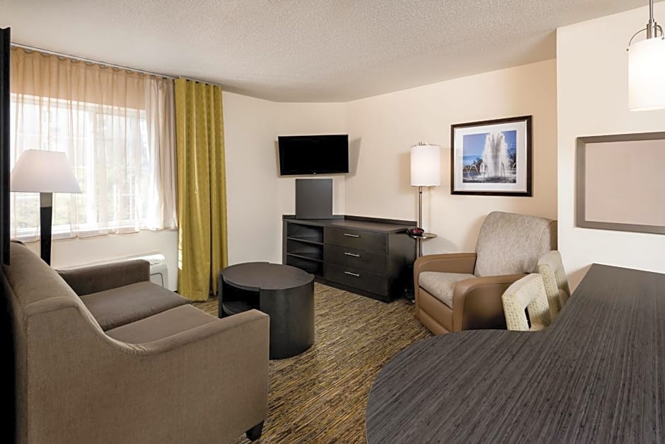 Candlewood Suites Sterling By IHG