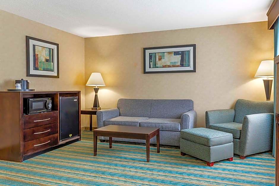 Best Western Berkshire Hills Inn And Suites