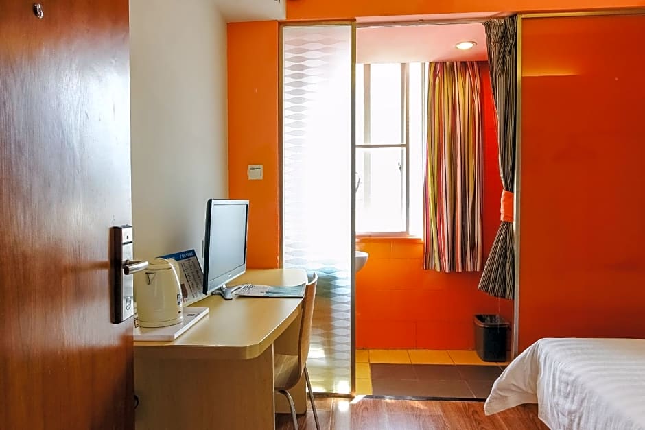 7Days Inn Guangzhou Wuyang New Town