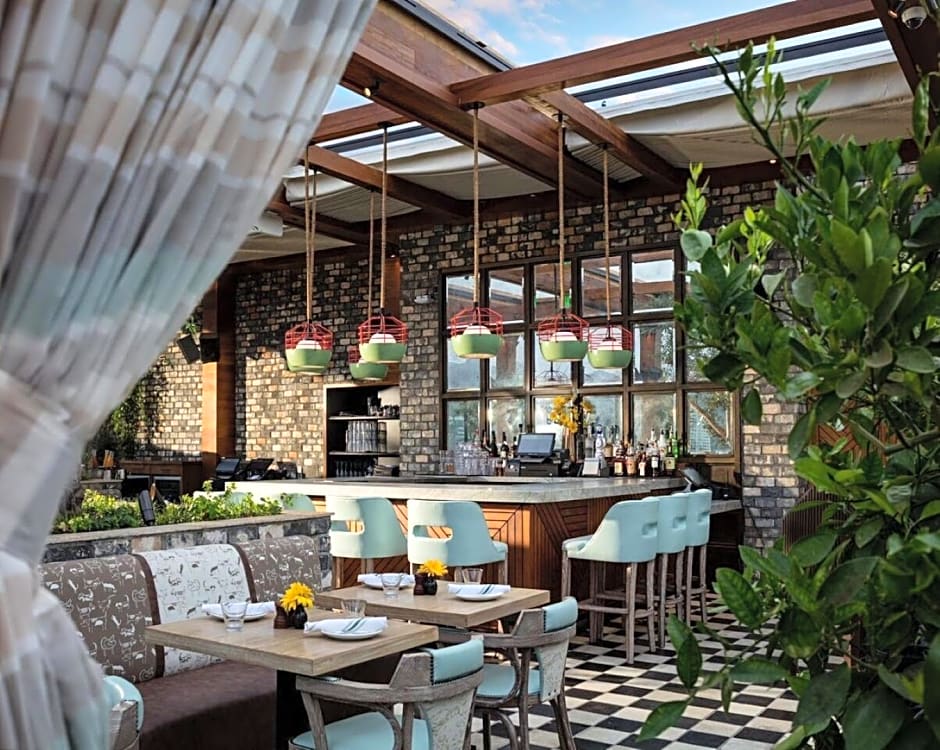 Dream Hollywood by Hyatt
