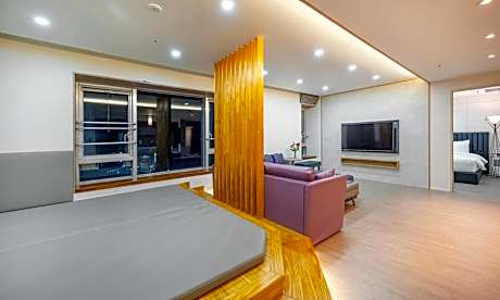 Presidential Suite with Ocean View 1