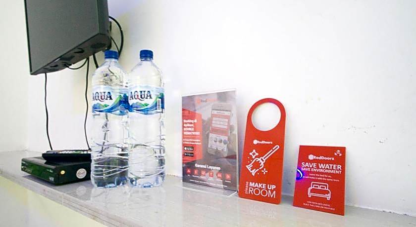 RedDoorz @ Pematangsiantar 2