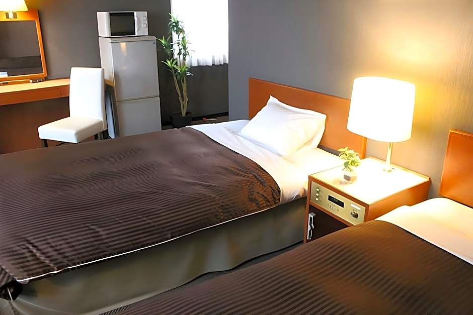 Hotel Livemax Hiratsuka Ekimae