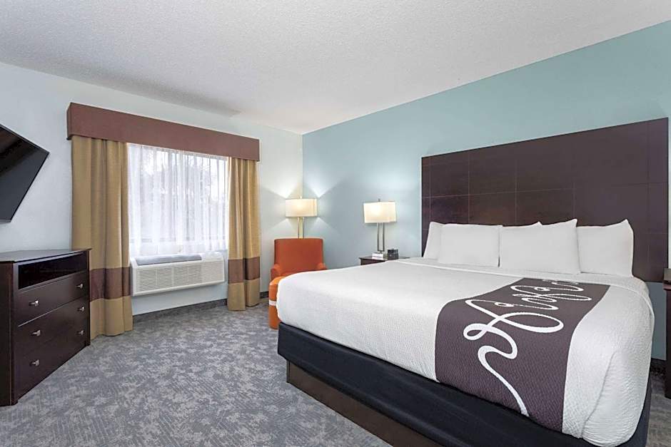 La Quinta Inn & Suites by Wyndham Bonita Springs Naples