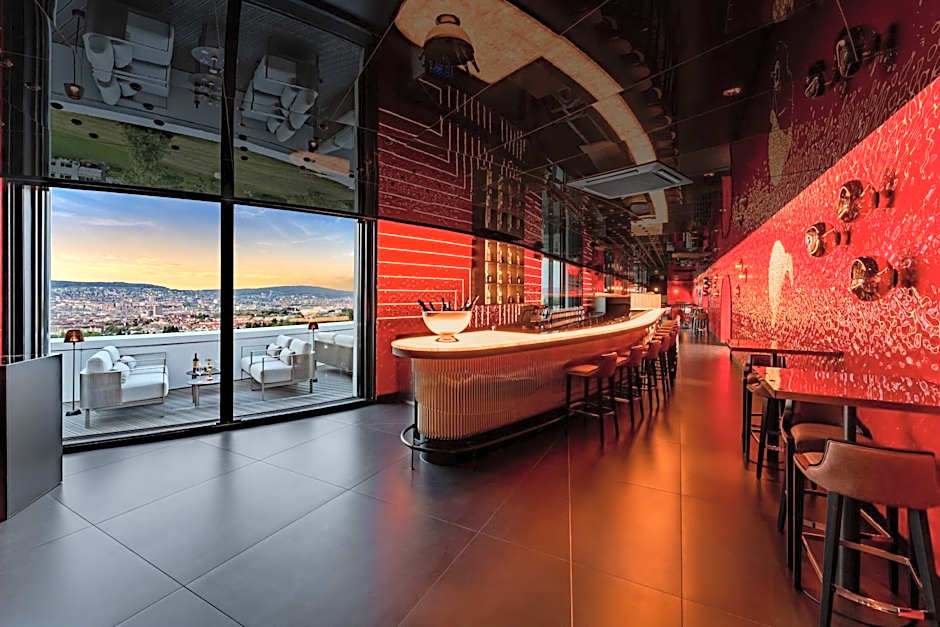 Superior East Wing Rooms by FIVE Zurich