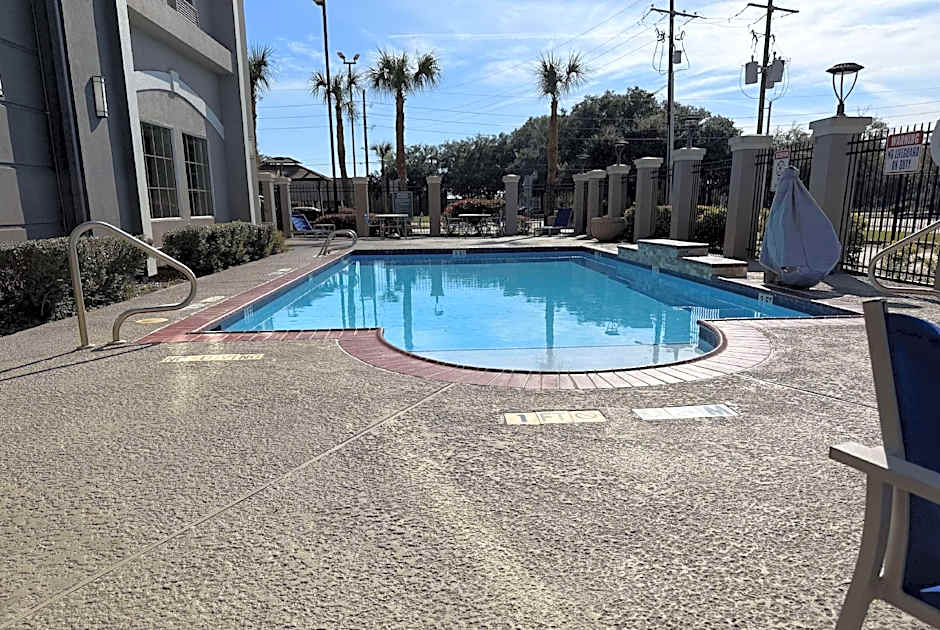 La Quinta Inn & Suites by Wyndham Beaumont West