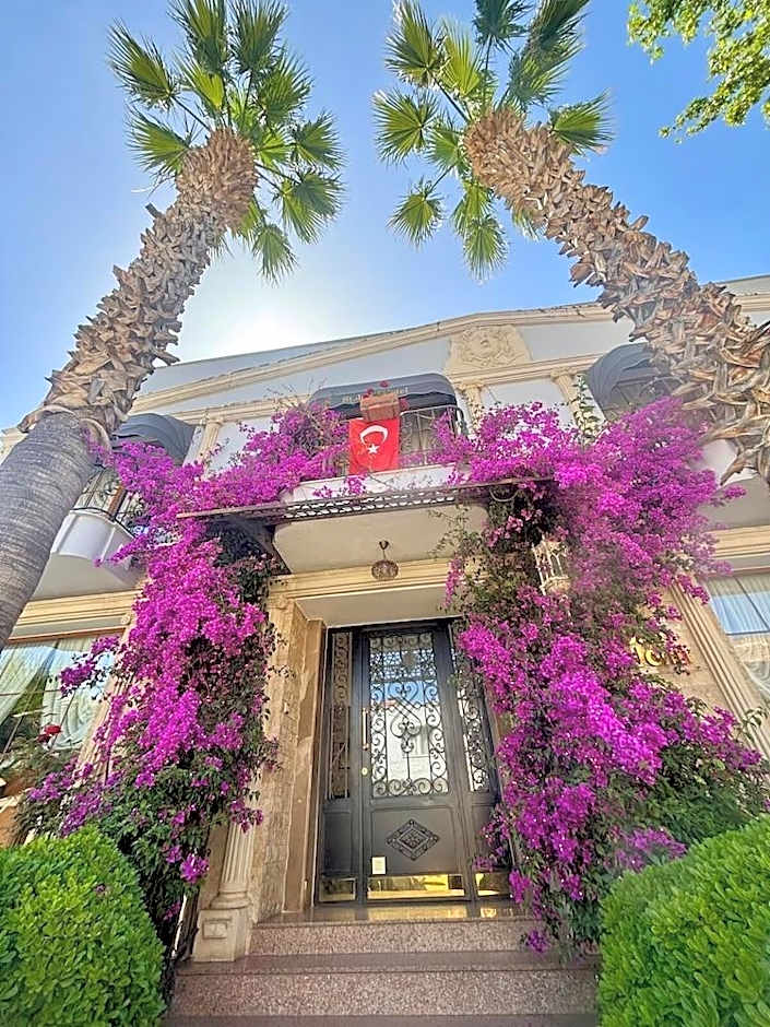 Saint John Hotel