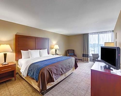 Comfort Inn & Suites Plano East