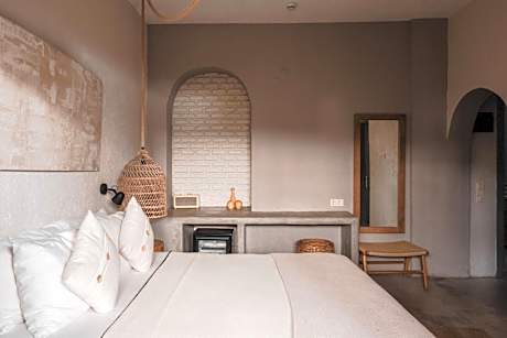 Suite with Hot Tub