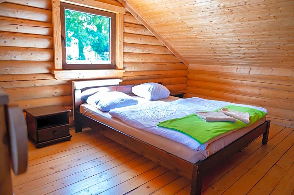 Domy z Bala - Domki ogrzewane - JACUZZI, SAUNA, lody, popcorn, ryba wedzona i ognisko w cenie!