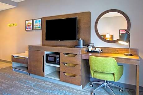 King Room W Microwave And Fridge