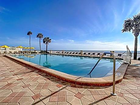 Deluxe Queen Room with Two Queen Beds