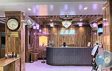 G K M GRAND HOTEL