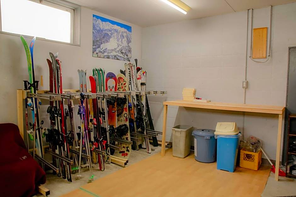 La Vista Hotel Tsugaike - Stay on the Slopes