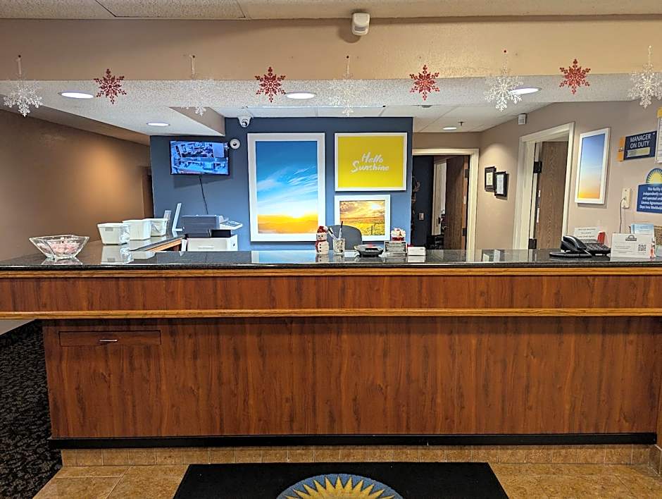 Days Inn by Wyndham Fargo