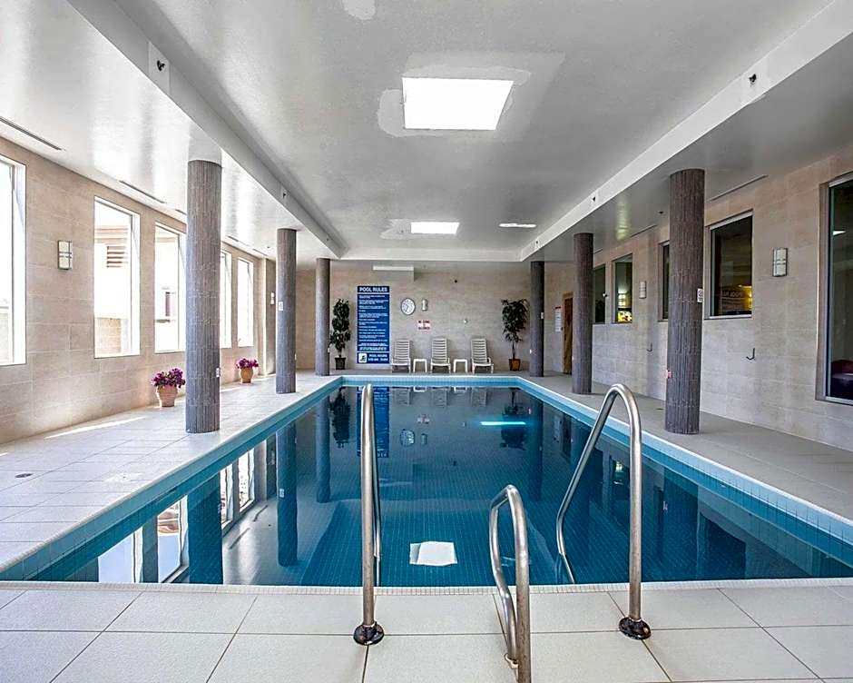 Comfort Hotel Bayer's Lake