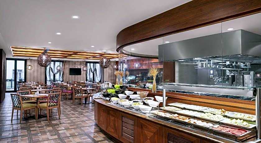 DoubleTree by Hilton Istanbul Gayrettepe
