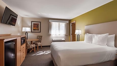 Suite-1 Queen Bed Non-Smoking Separate Bedroom Sofabed Microwave And Refrigerator 2 Bathrooms Full B