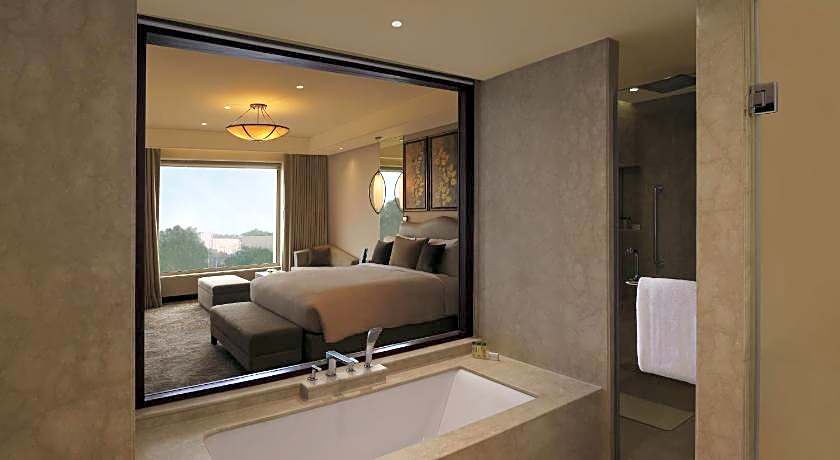 DoubleTree By Hilton Hotel Agra