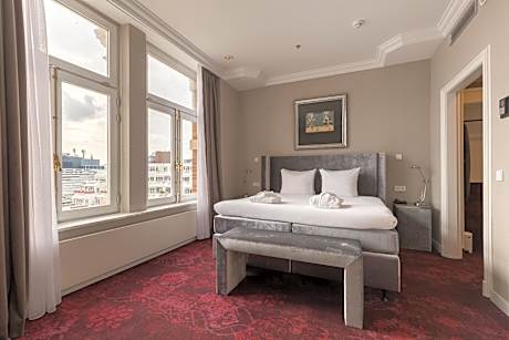 City View Double Suite