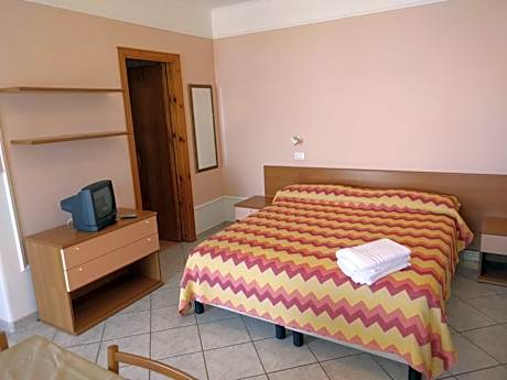 Studio Apartment with Sea View