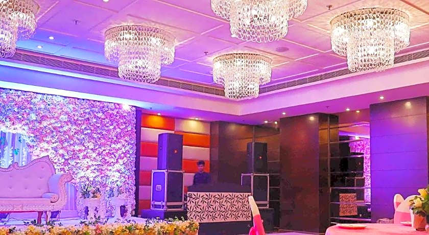 Hotel DS Clarks Inn Gurgaon