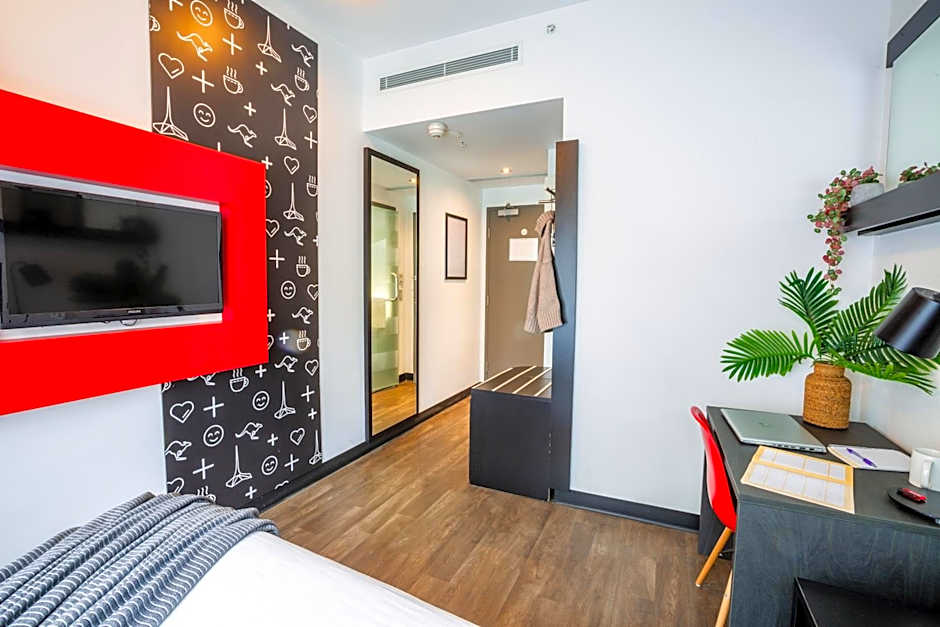 Essence Hotel Carlton