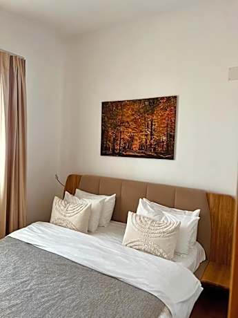 Bungalow with Garden View