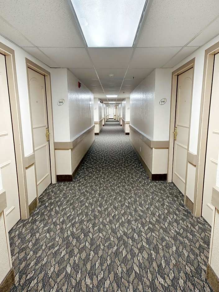 Clarion Pointe Wenatchee